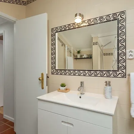 아파트 Feeltheland Ria 아베이루